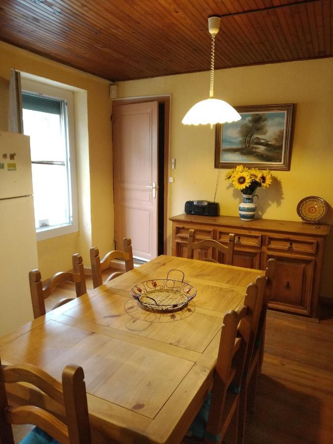 Maison Familiale Centenaire De Vigneron Montescot Εξωτερικό φωτογραφία